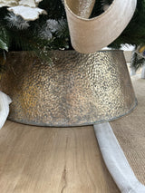 2024 PRE-ORDER: CHAMPAGNE METAL CHRISTMAS TREE COLAR. 66X87X28CM-Two Turtle Doves Australia